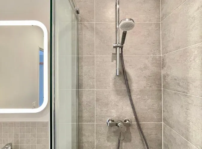 Vaissette By Yume Toulouse